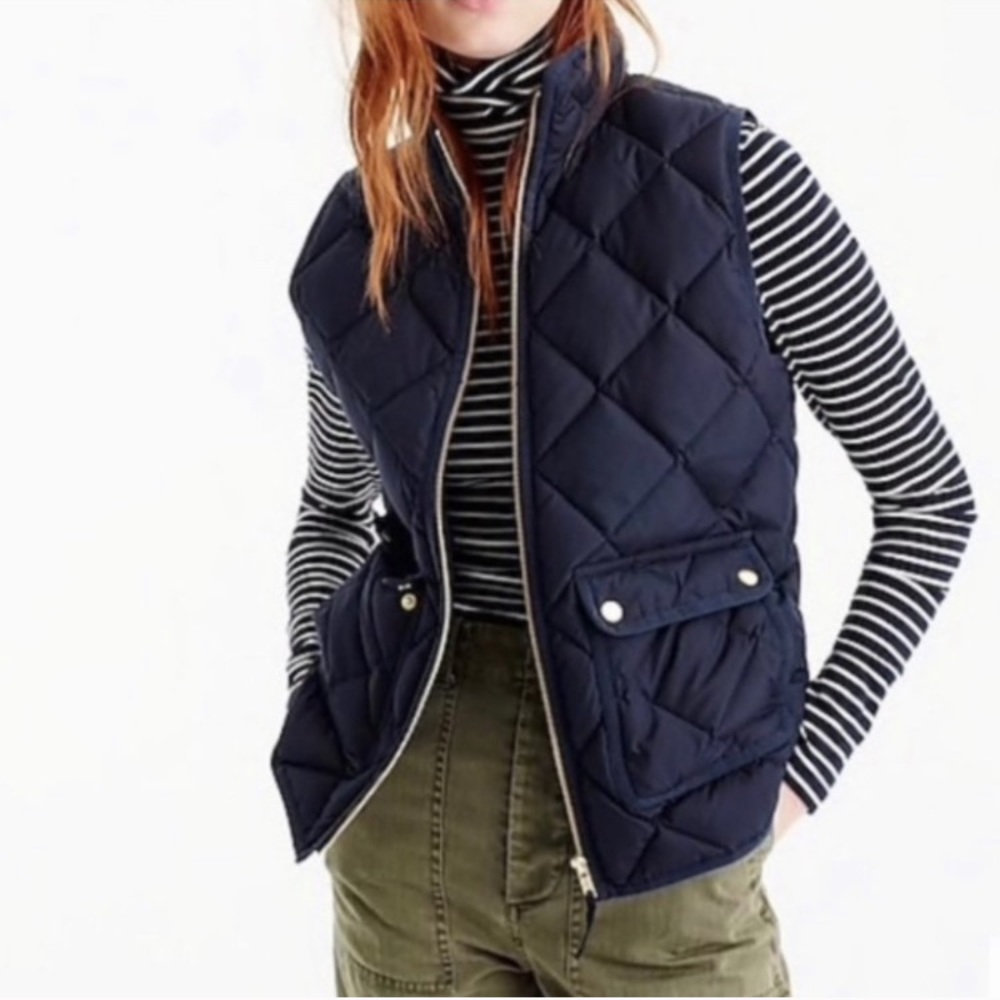 LAST CHANCE J. Crew Excursion Navy Blue Down Vest